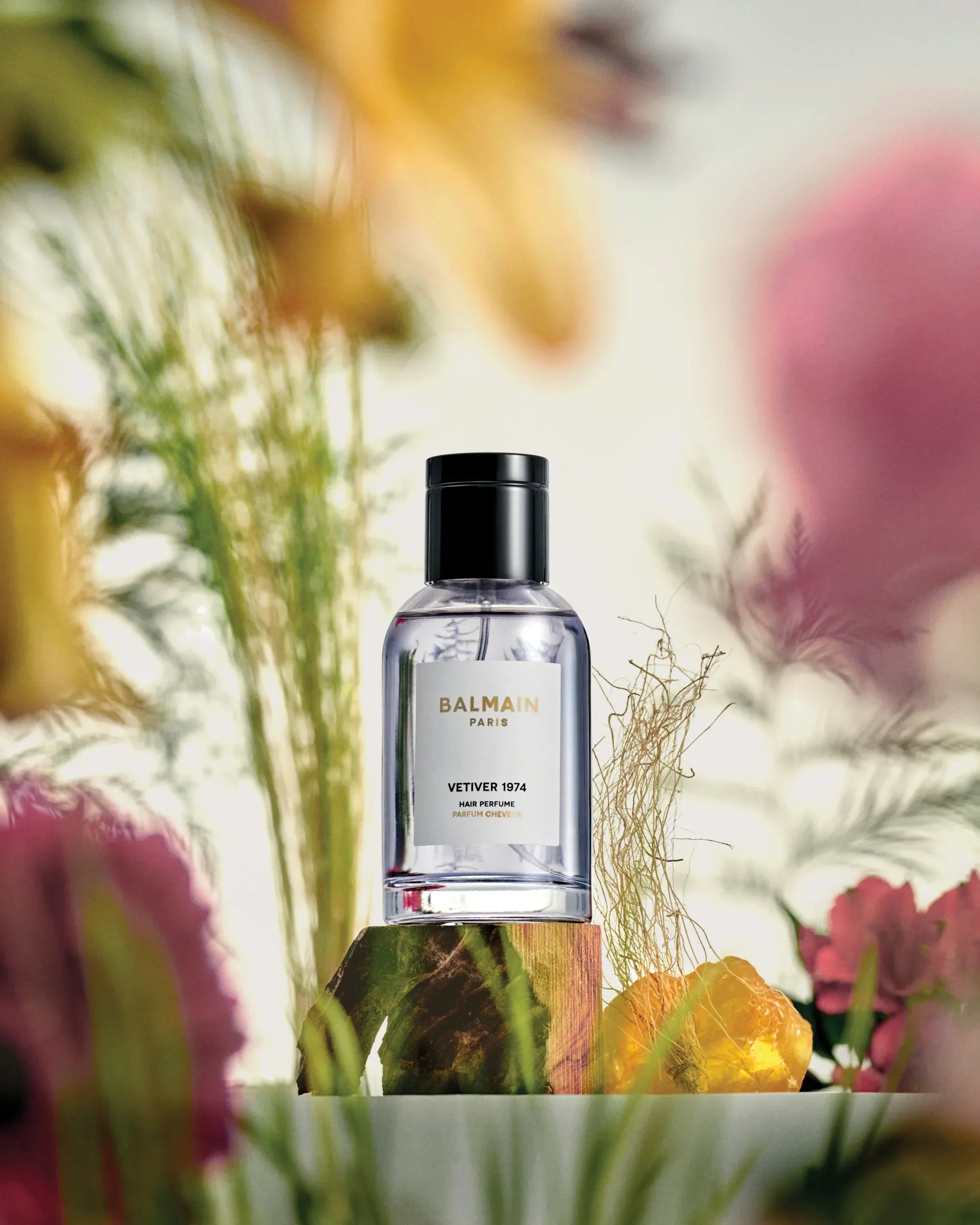 BalmainHair_Styling_HairPerfume_HeritageCollection_Vetiver1974_Mood_01_3000x_f234a226-745f-4dd6-8a92-633db6b1e9f1.webp