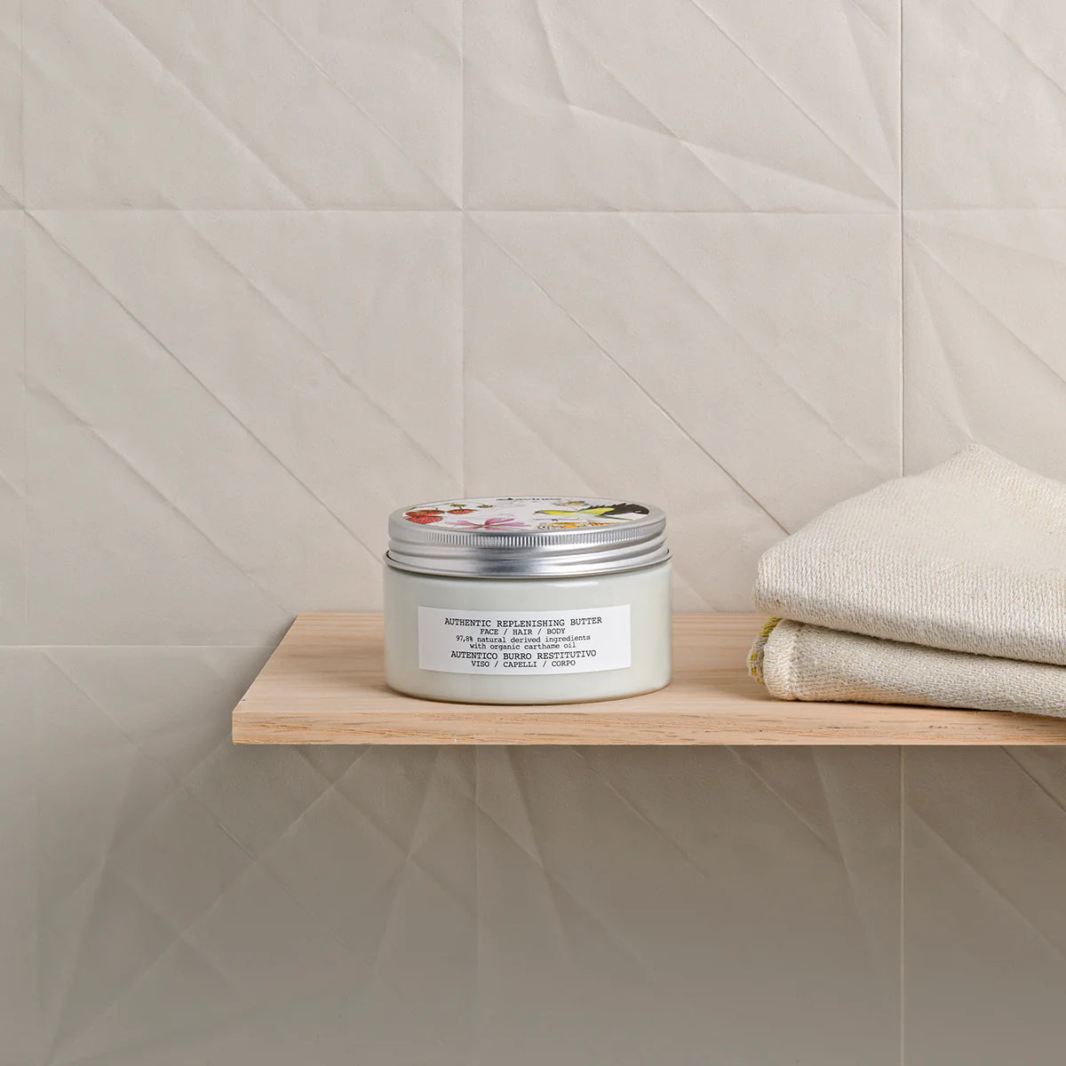 Davines-74032-replenishing-butter-230ml-8004608286028-situational_5000x_d0ab98dd-7a32-4f7a-94e5-fde41e067974.webp
